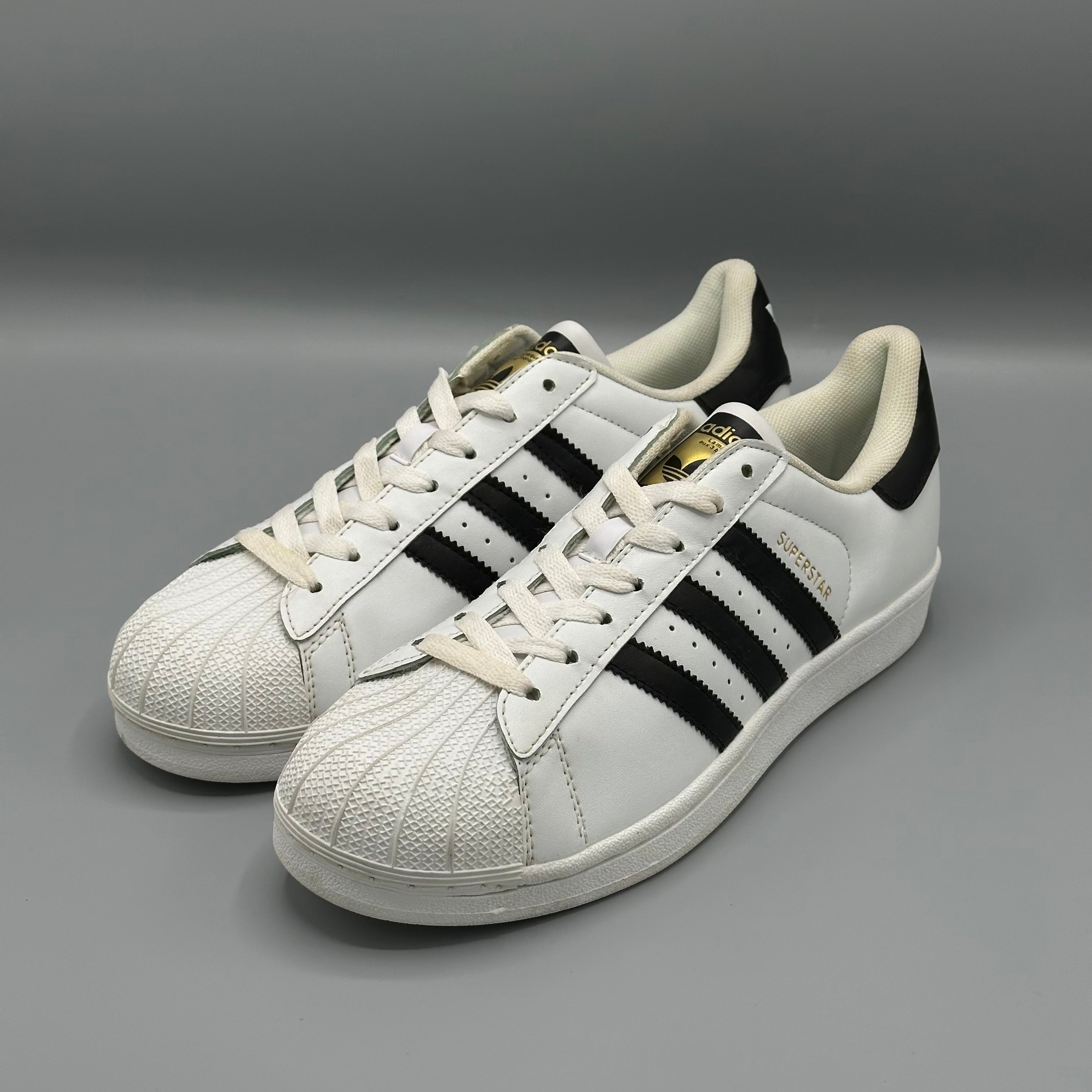 ADIDAS SUPERSTAR