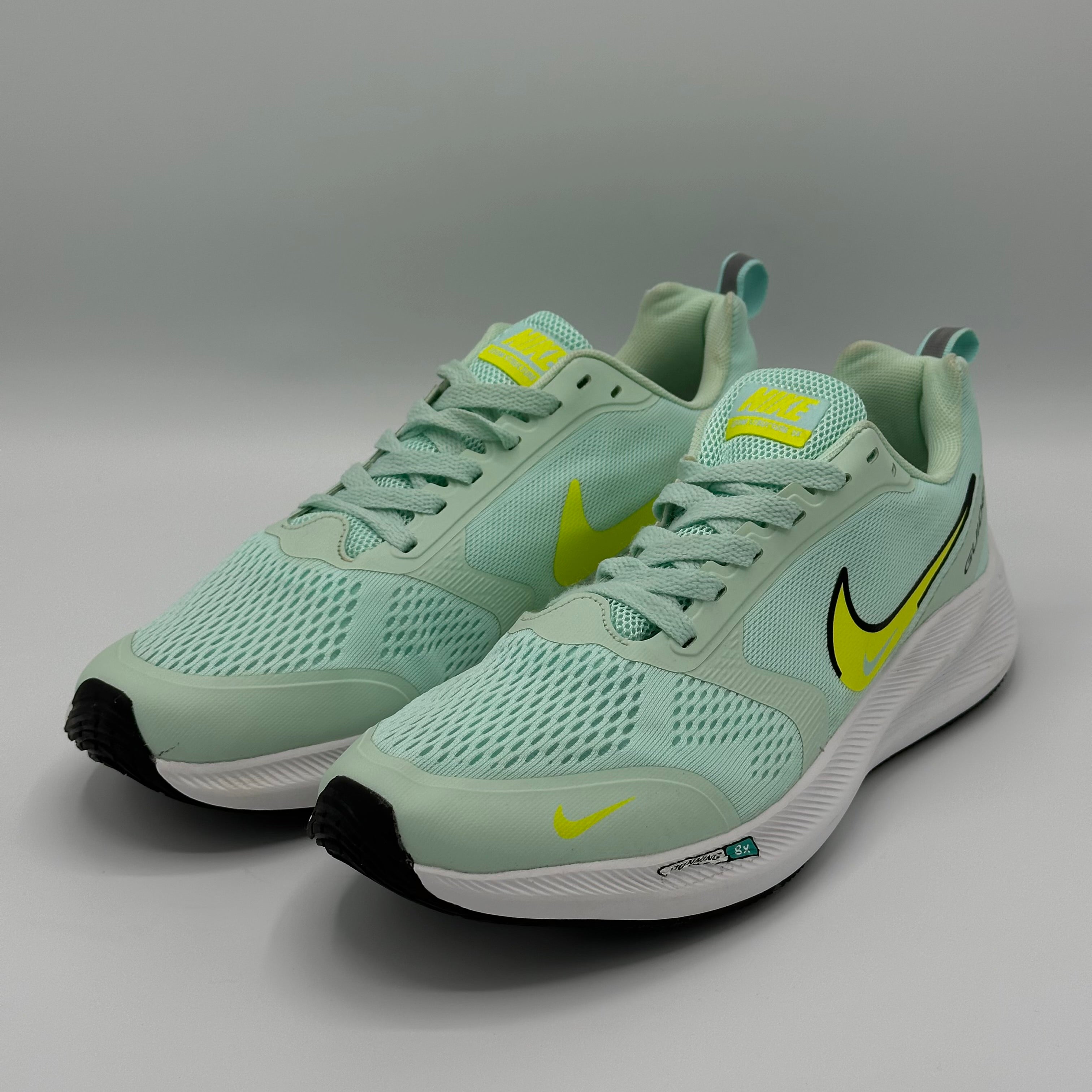 NIKE AIR ZOOM PEGASUS