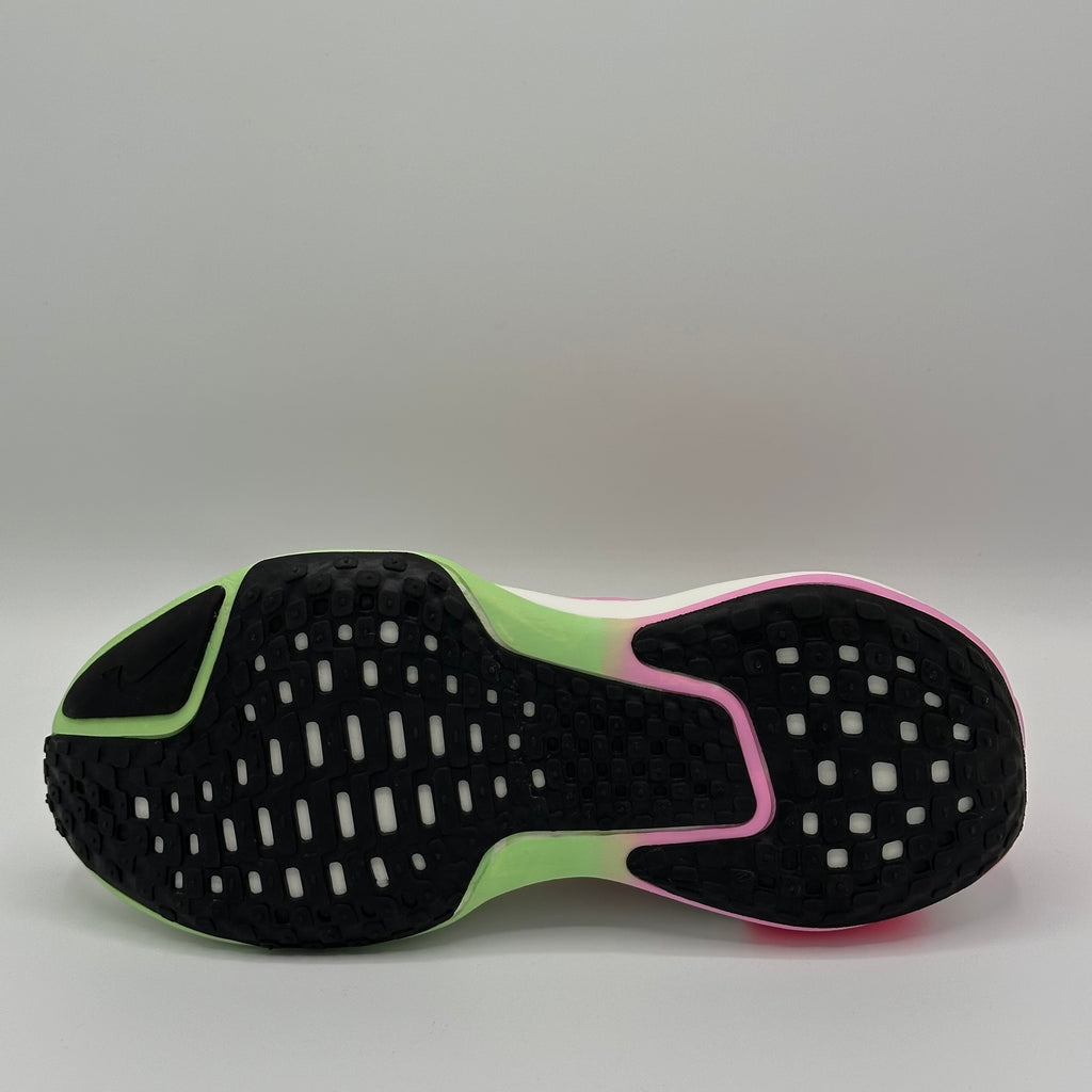 NIKE INVINCIBLE 3