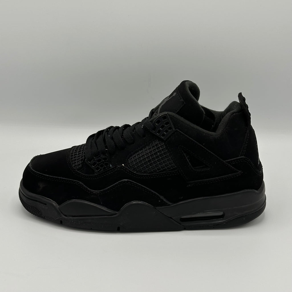NIKE AIR JORDAN 4