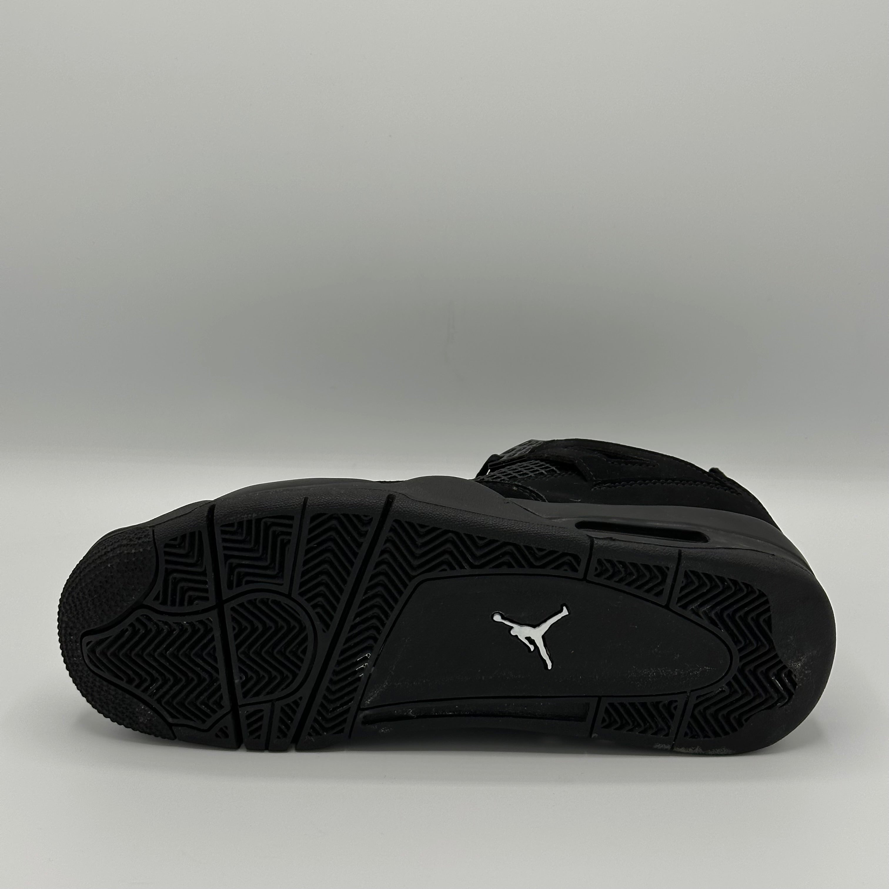 NIKE AIR JORDAN 4