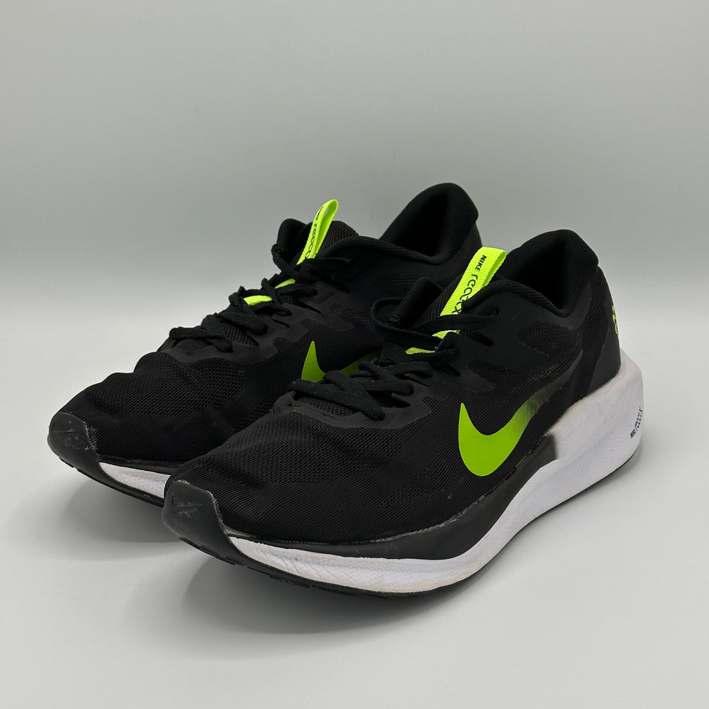NIKE AIR ZOOM STRUCTURE