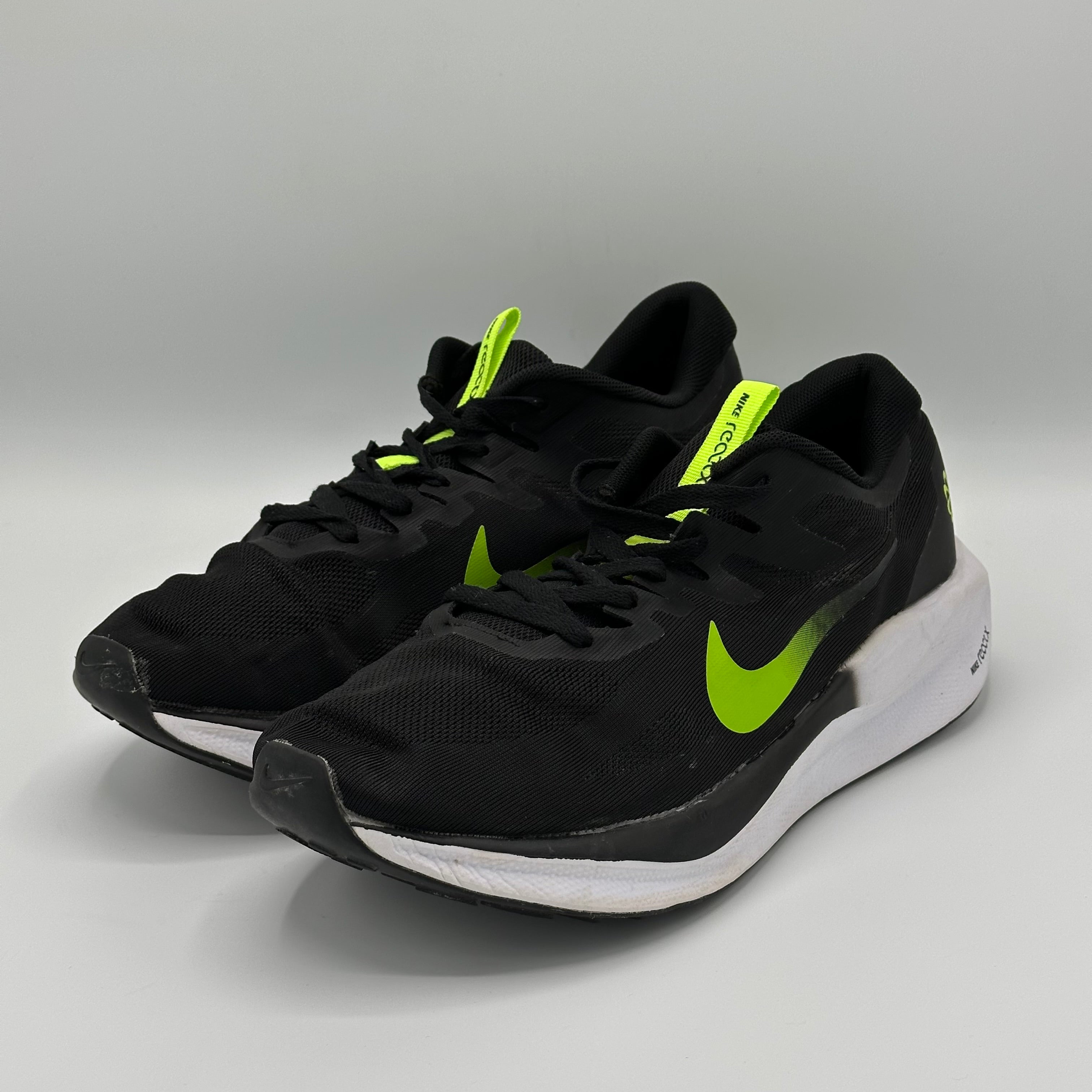 NIKE AIR ZOOM STRUCTURE