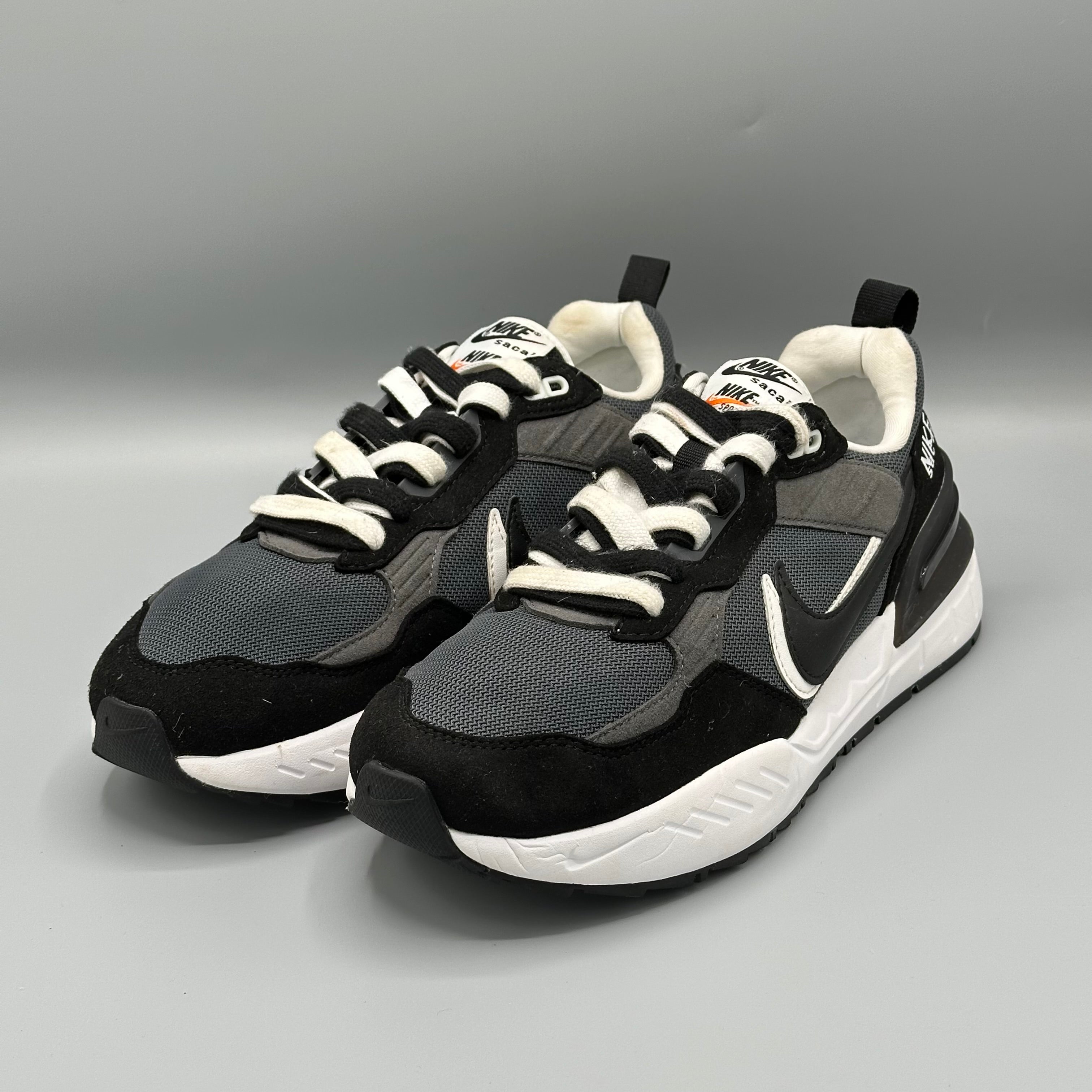 NIKE AIR MAX DAWN