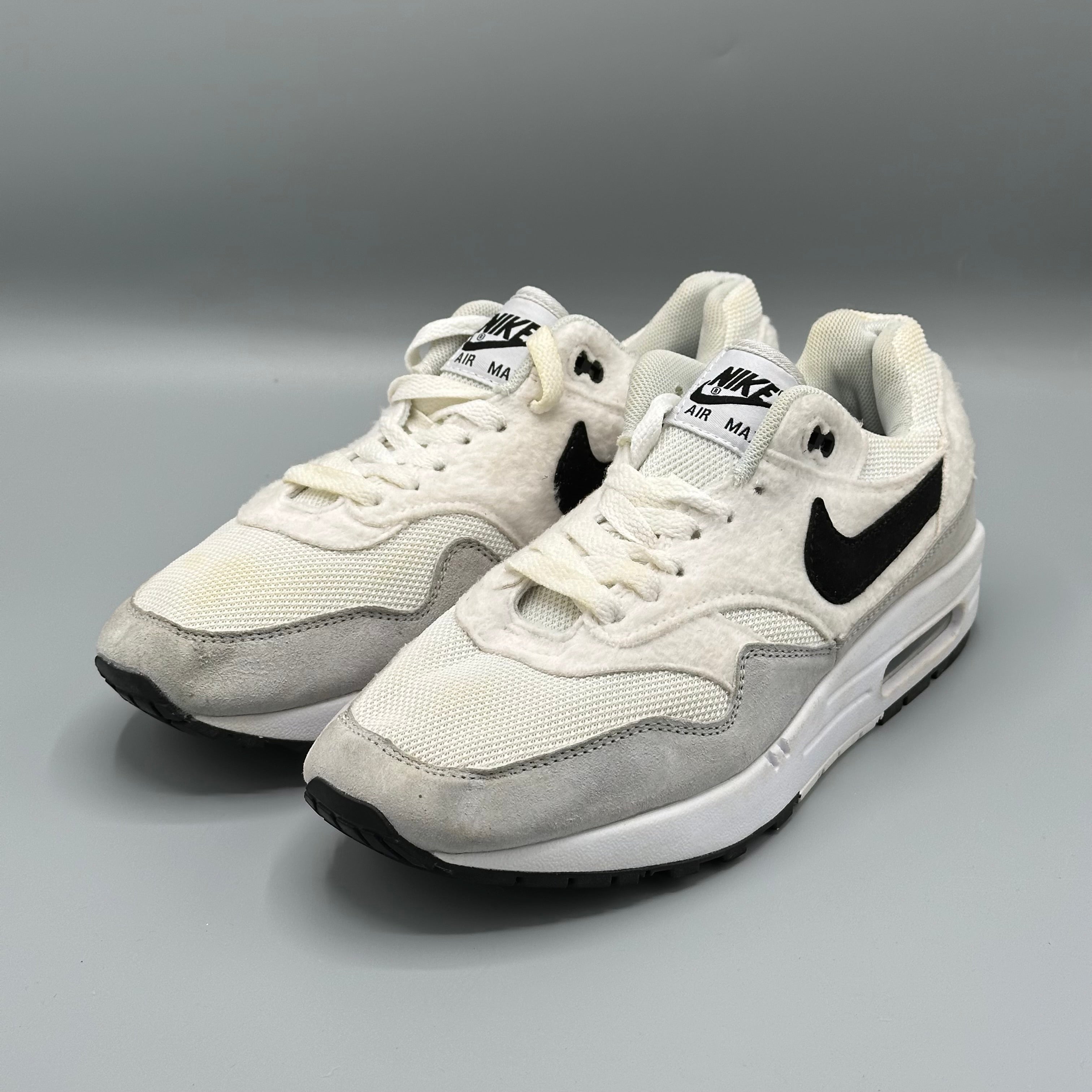 NIKE AIR MAX 1 ESSENTIAL
